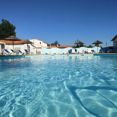 캠프장 Les Violettes 4*