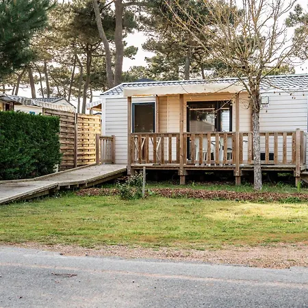 Campsite Les Violettes La Faute-sur-Mer