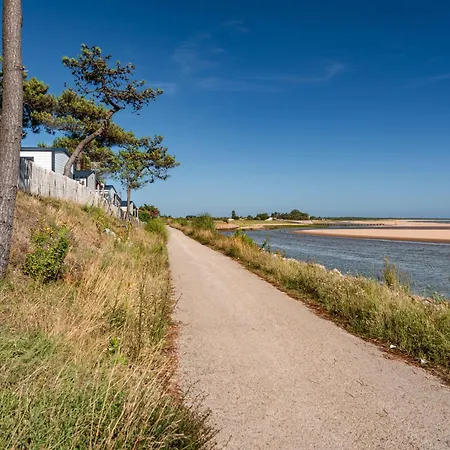 Campsite Les Violettes La Faute-sur-Mer