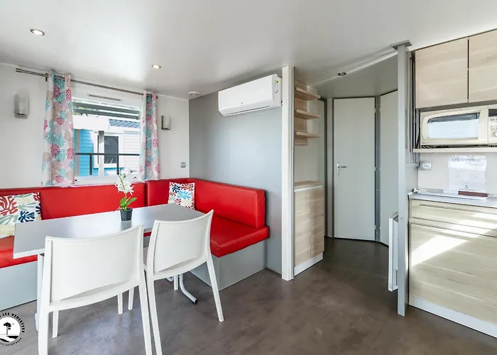 Kamp alanı Les Violettes 4*