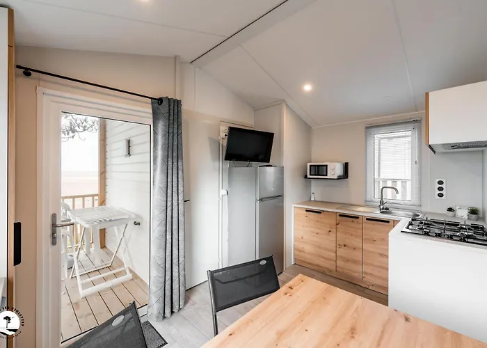 Kemping Les Violettes 4*